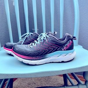 Hoka Clifton 4! Only used for walking a few times! Excellent, like new condition